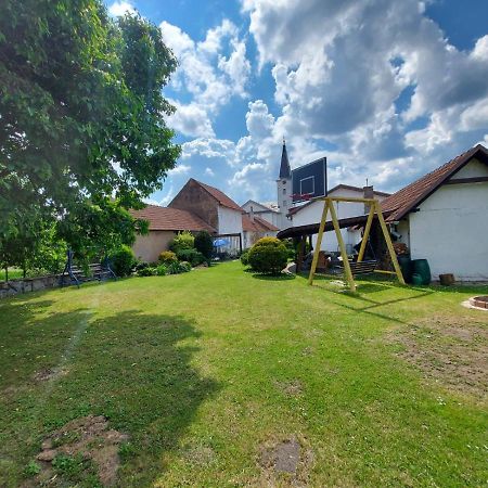 Penzion Spissky Dvor Smižany Buitenkant foto