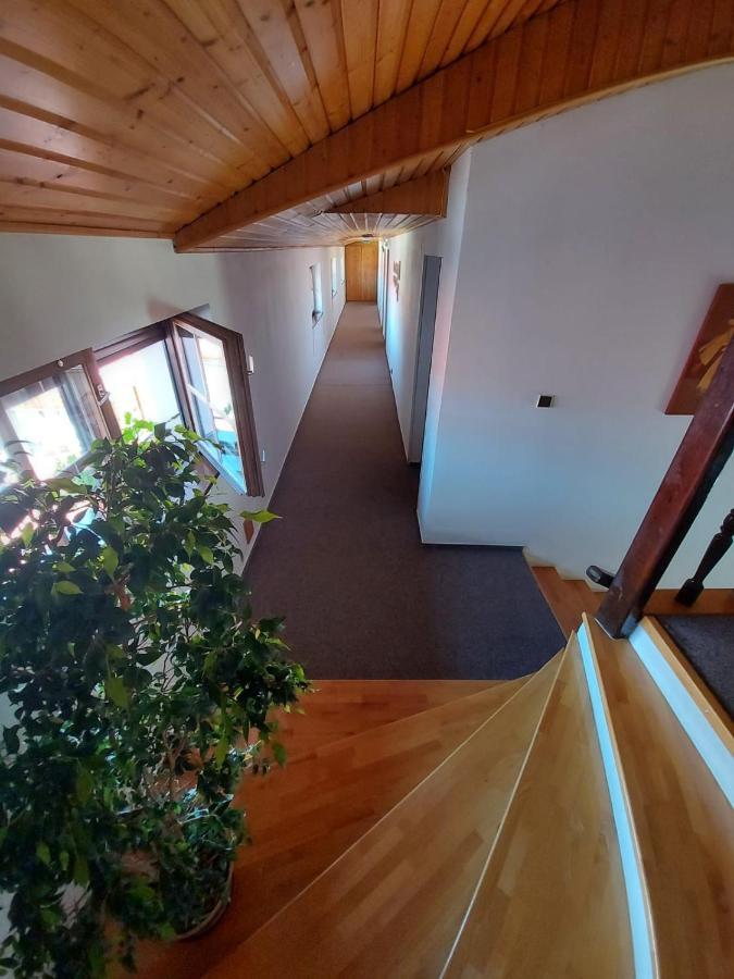 Penzion Spissky Dvor Smižany Buitenkant foto