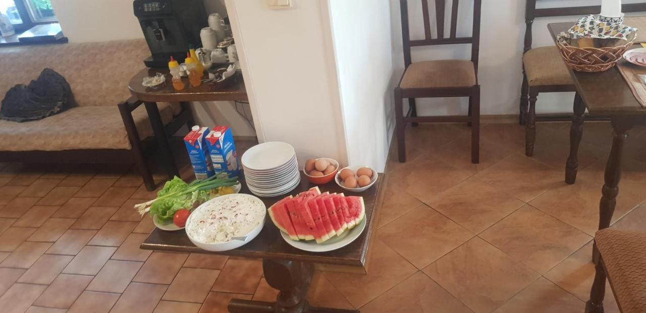 Penzion Spissky Dvor Smižany Buitenkant foto